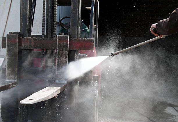 Best Garage Pressure Washing  in Dale, PA